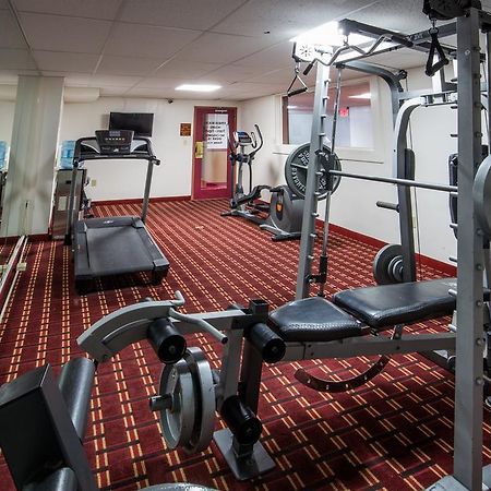 Ramada By Wyndham Medford Hotel & Conference Center Bagian luar foto